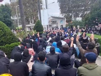 Iran: Regimen för en förlorad kamp mot&nbsp;studenter