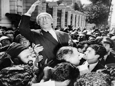 72 År av Diktatur: Lärdomar från Irans Kupp&nbsp;1953