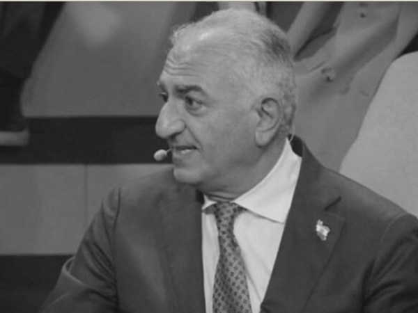 En vapenvila, en fantasi och den bekväma minnesförlustens politik: Reza Pahlavi´s berättelse i&nbsp;fråga