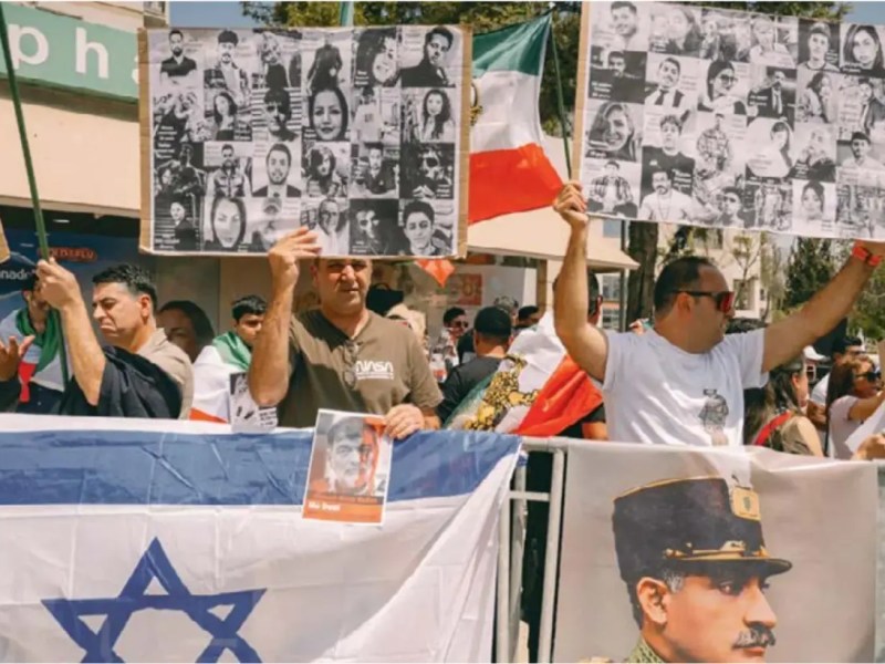 Reza Pahlavi En kungs&nbsp;skapelse