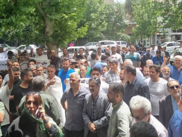 Institutionell förlamning och fraktionsstridigheter signalerar Irans annalkande&nbsp;uppror